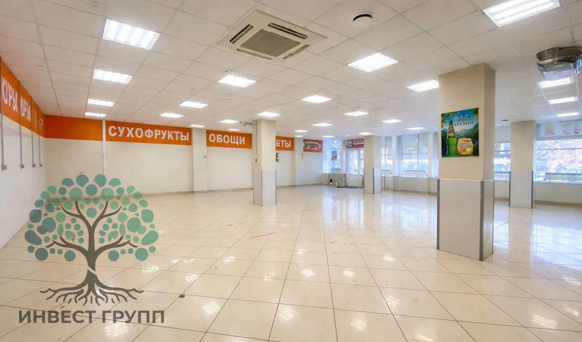 Сдать торговое помещение за 140 000 рублей на Кирова проспект, 170
