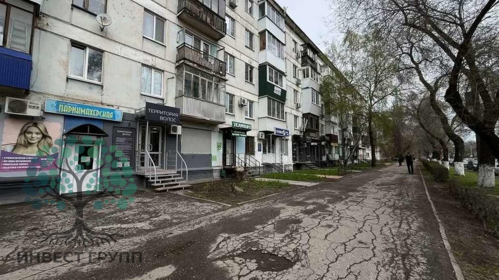 Купить торговое помещение за 5 800 000 рублей на Гагарина улица, 60