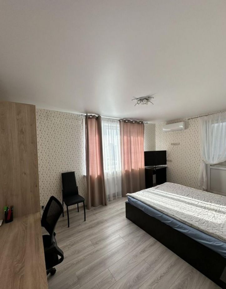 3-комн квартира Кирова проспект, 322Ак1