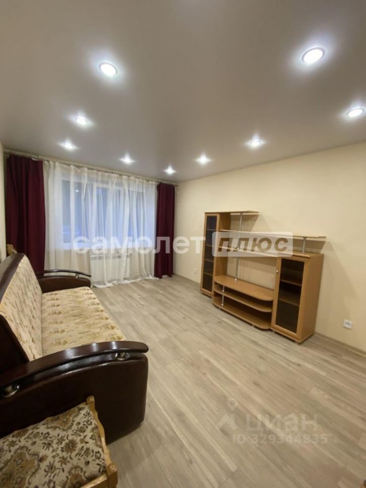 3-комн квартира Чернореченская улица, 8к2А