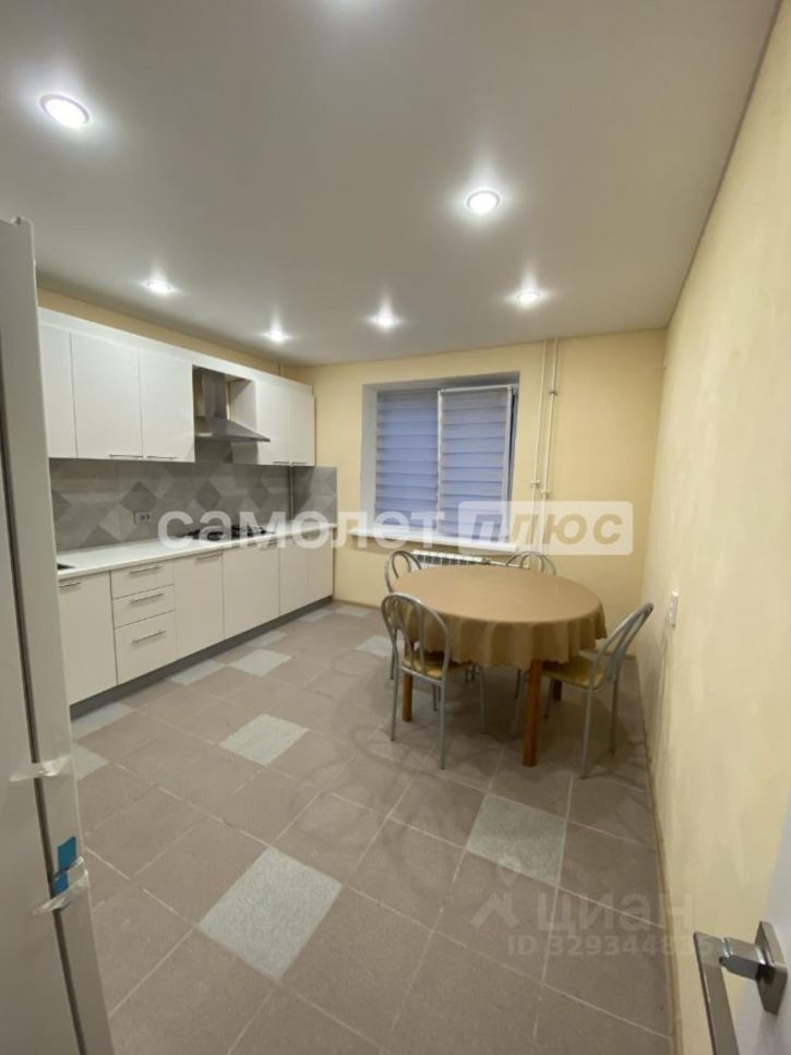 3-комн квартира Чернореченская улица, 8к2А