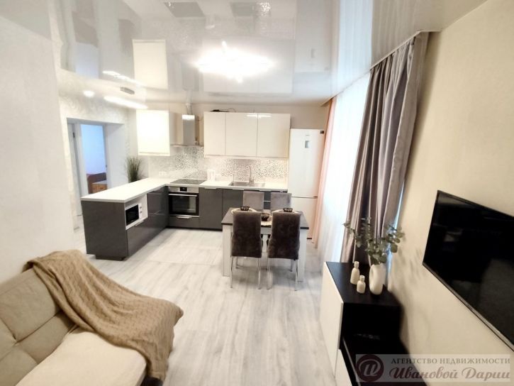 3-комн квартира Чернореченская улица, 16кА