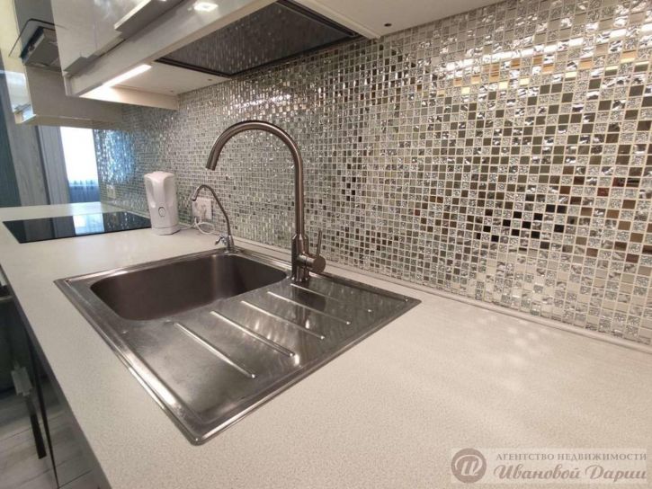 3-комн квартира Чернореченская улица, 16кА