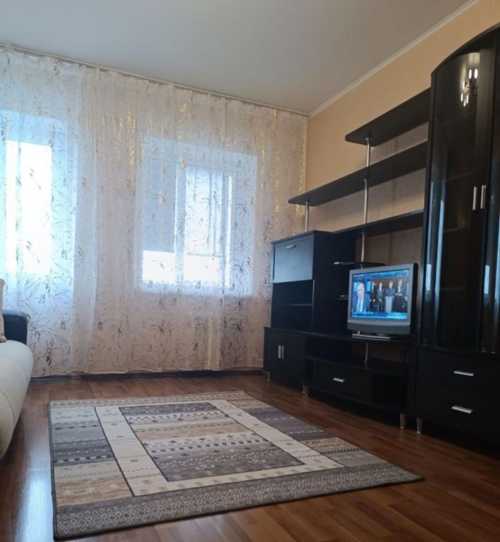 1-комн квартира Революционная улица, 128