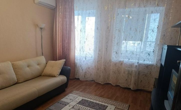 1-комн квартира Революционная улица, 128
