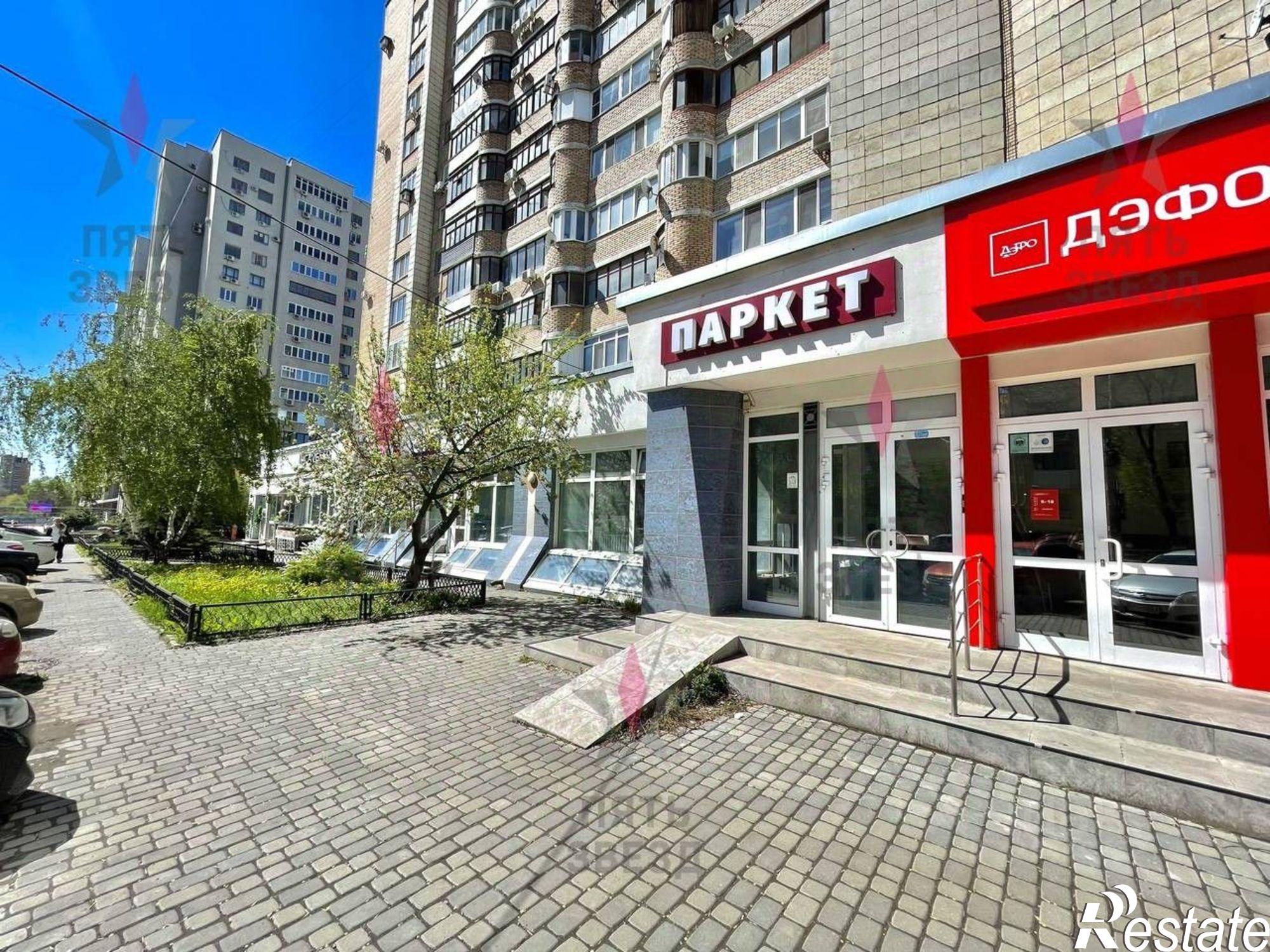 Купить торговое помещение за 22 000 100 рублей на улица Агибалова, 68