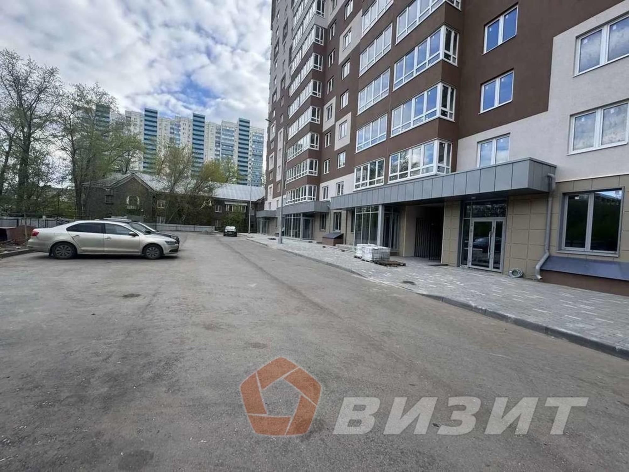 Сдать торговое помещение за 65 000 рублей на Дыбенко улица, 5