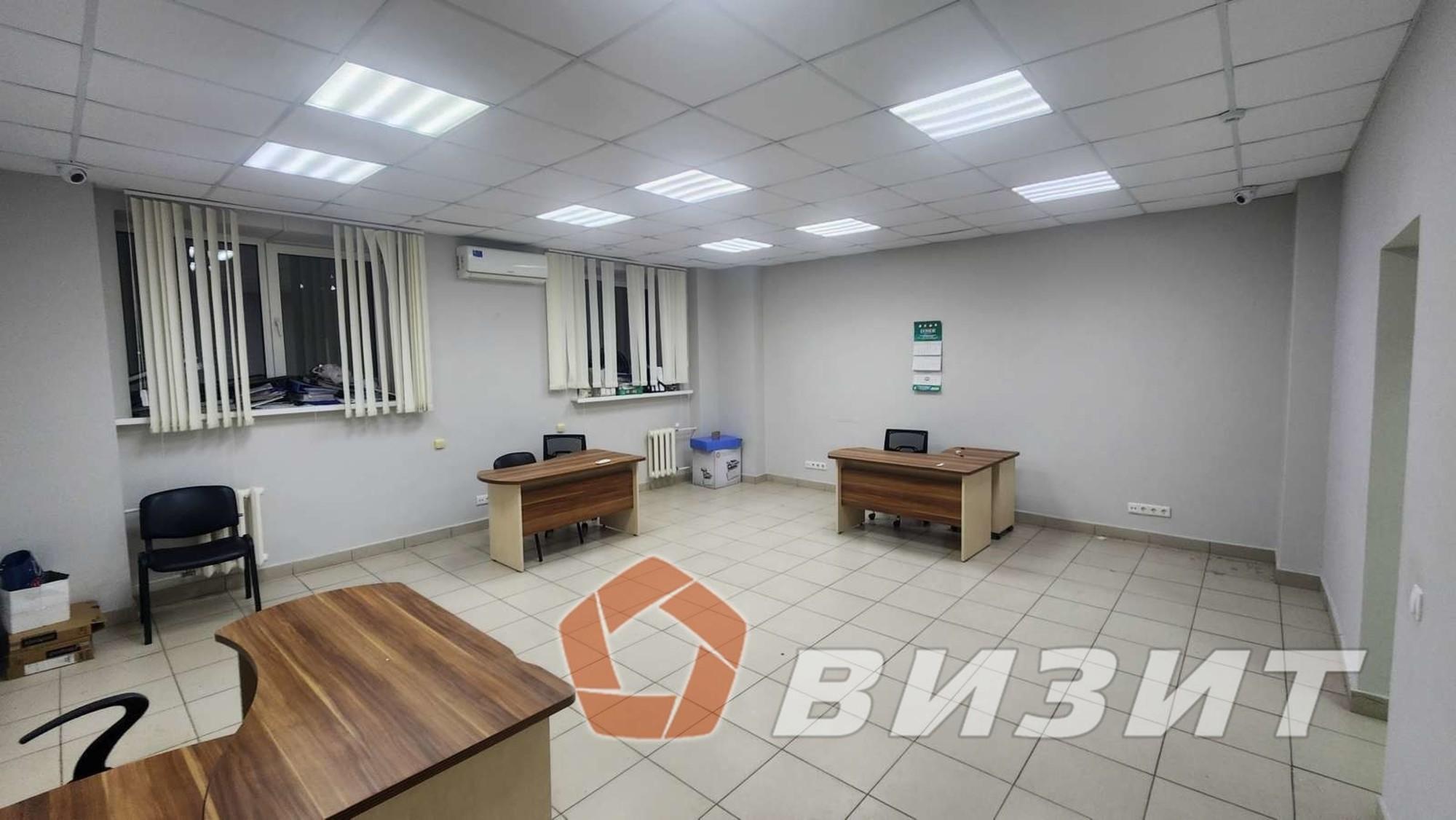 Купить торговое помещение за 10 900 000 рублей на Дыбенко улица, 23