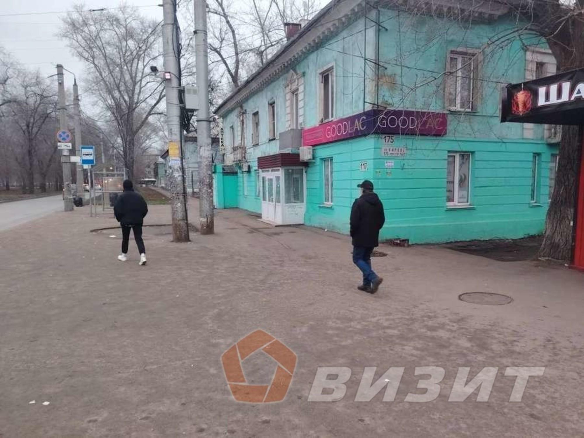 Сдать торговое помещение за 50 000 рублей на Кирова проспект, 175