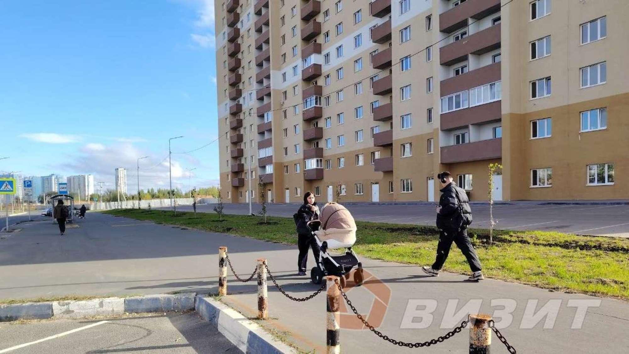 Сдать торговое помещение за 65 000 рублей на Александра Солженицына улица, 2