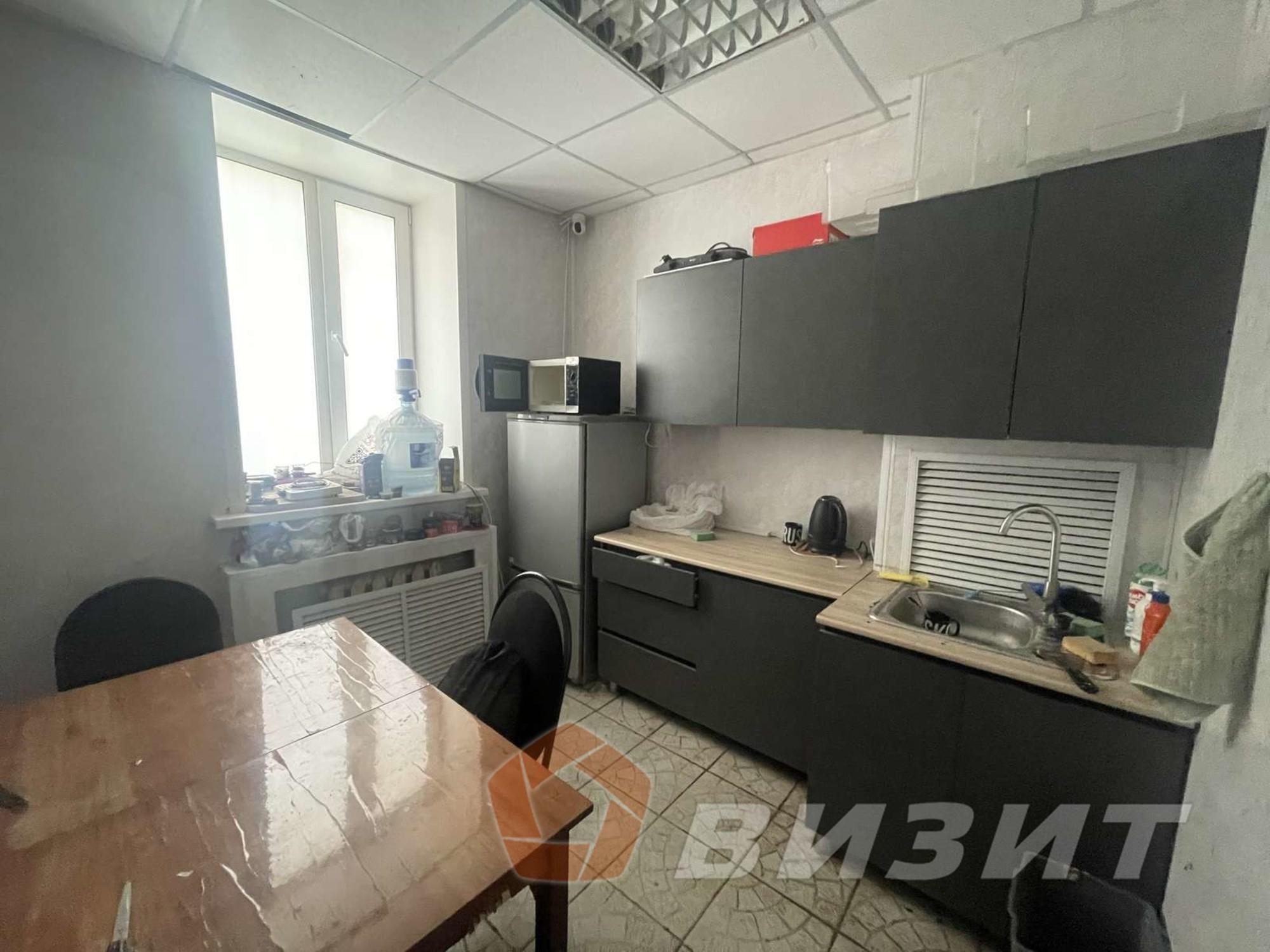Сдать торговое помещение за 246 000 рублей на Гагарина улица, 153