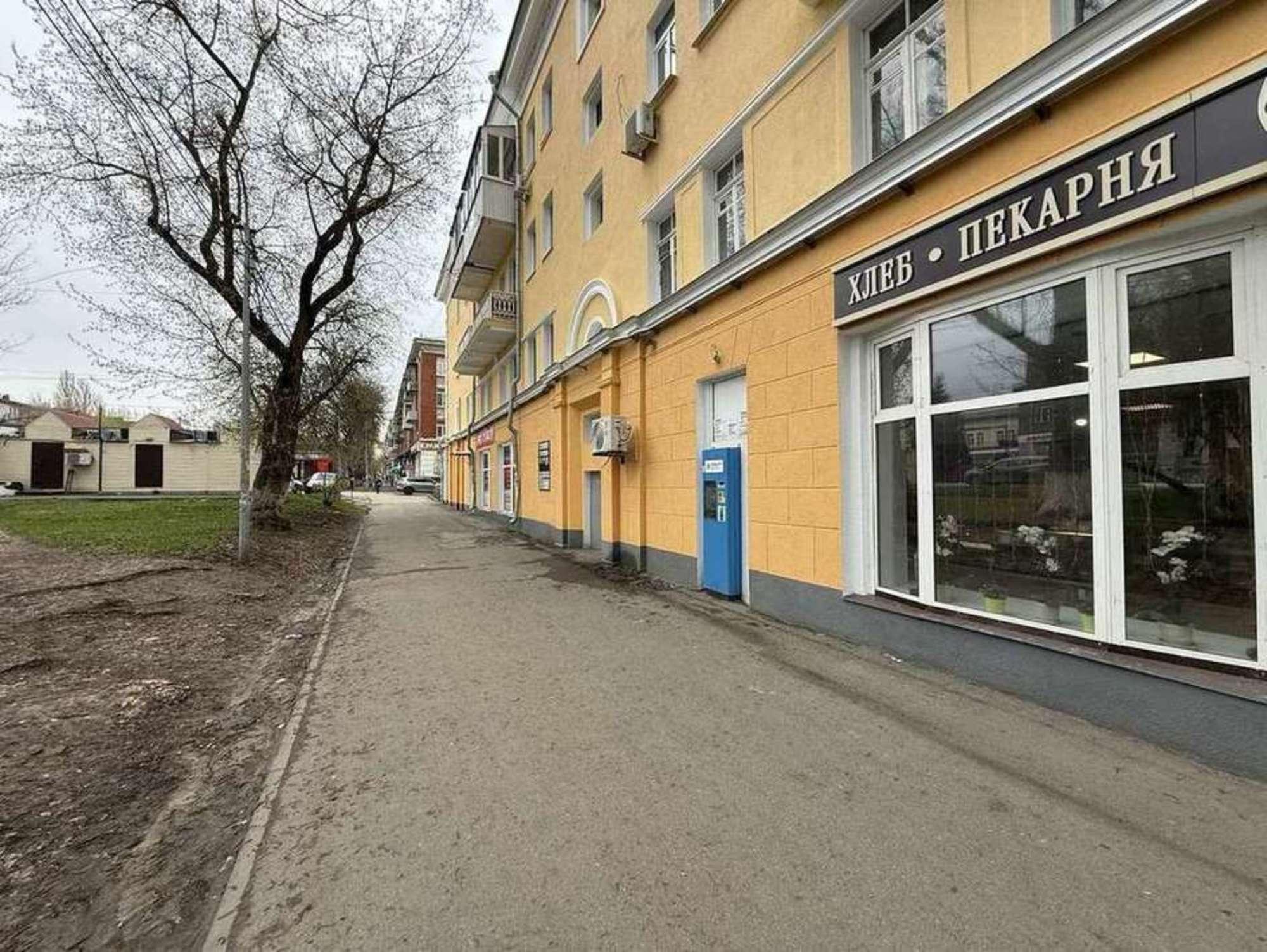 Сдать торговое помещение за 90 000 рублей на Сергея Лазо улица, 15