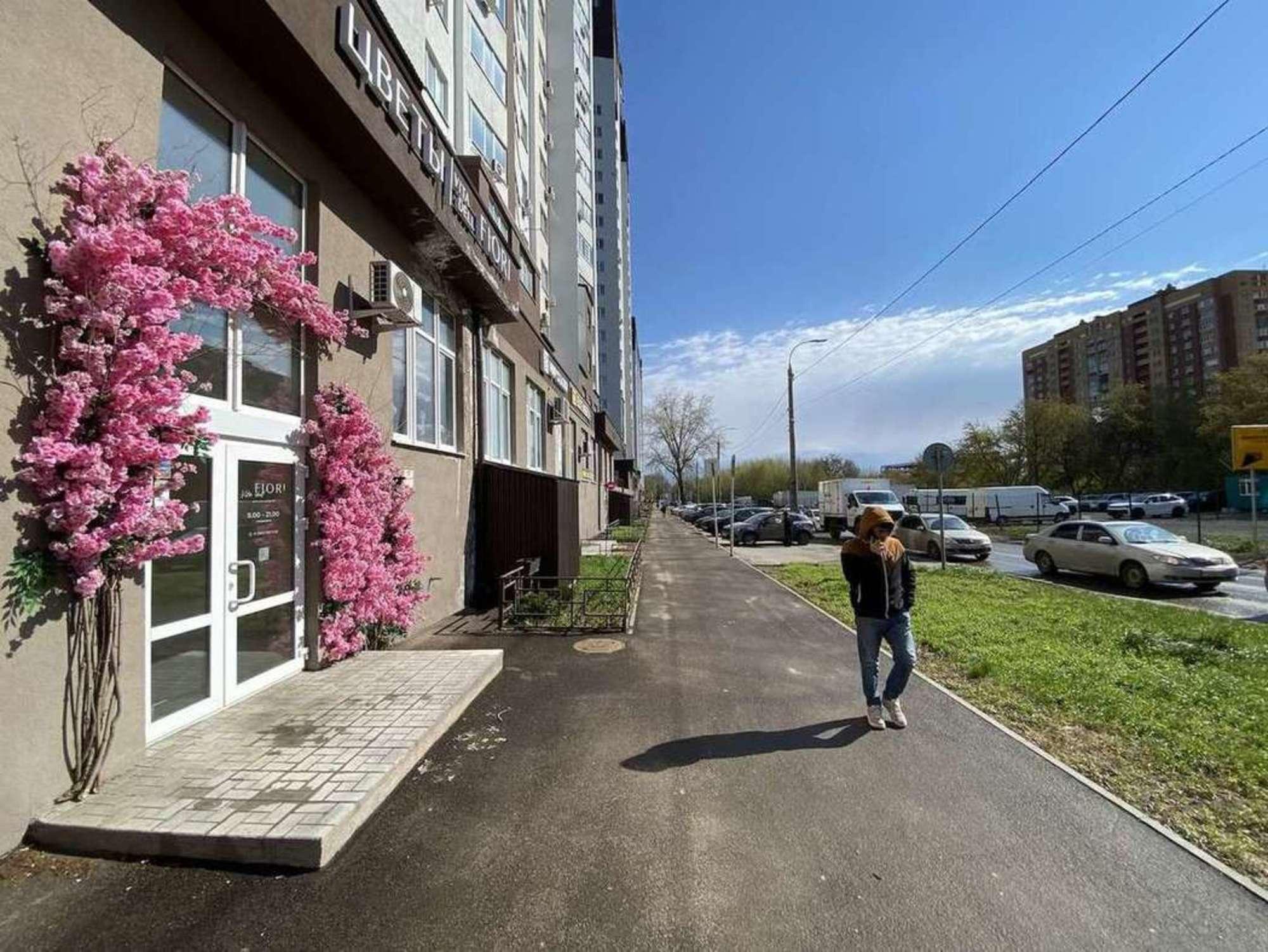 Купить торговое помещение за 24 750 000 рублей на Карла Маркса проспект, 242