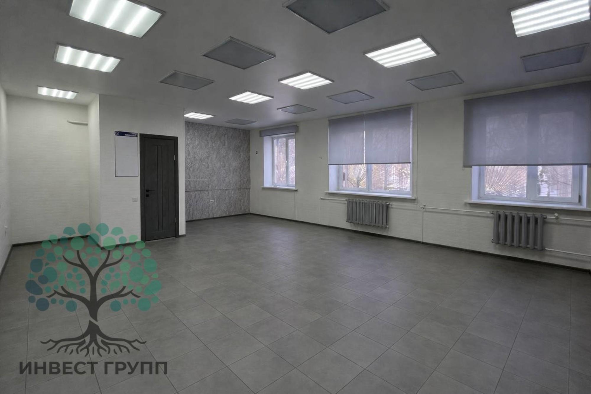 Сдать торговое помещение за 55 000 рублей на Свободы улица, 1