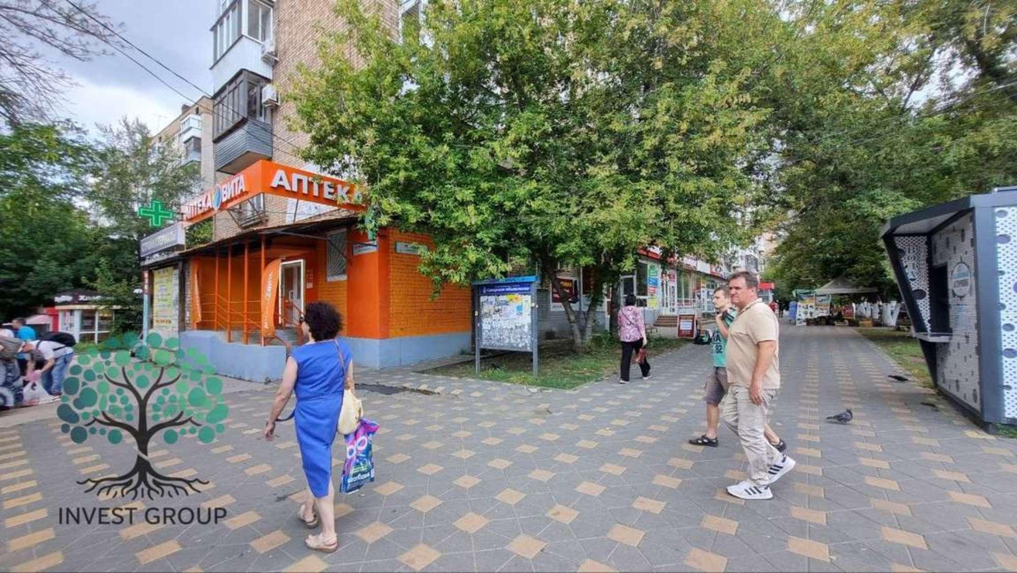 Сдать торговое помещение за 100 000 рублей на Ленина проспект, 2