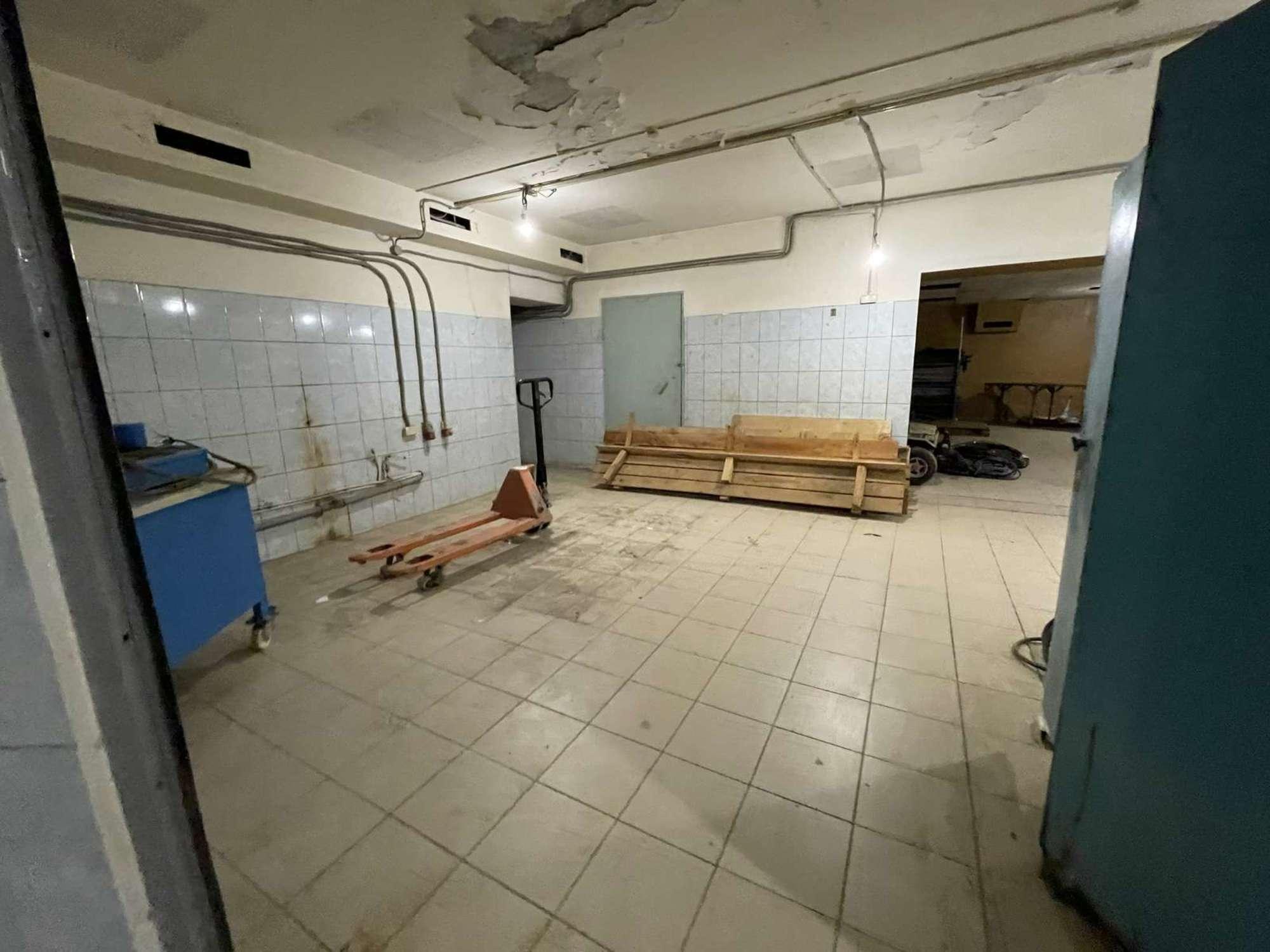 Купить складское помещение за 3 600 000 рублей на Водников улица, 28-30