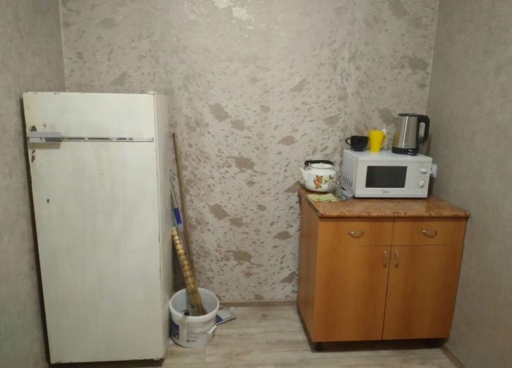 Комната Днепровская улица, 1