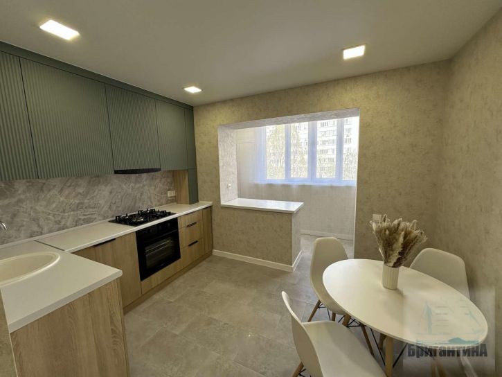 3-комн квартира Тухачевского улица, 28