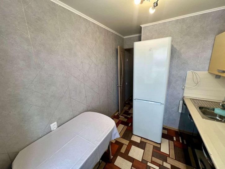 1-комн квартира Победы улица, 2
