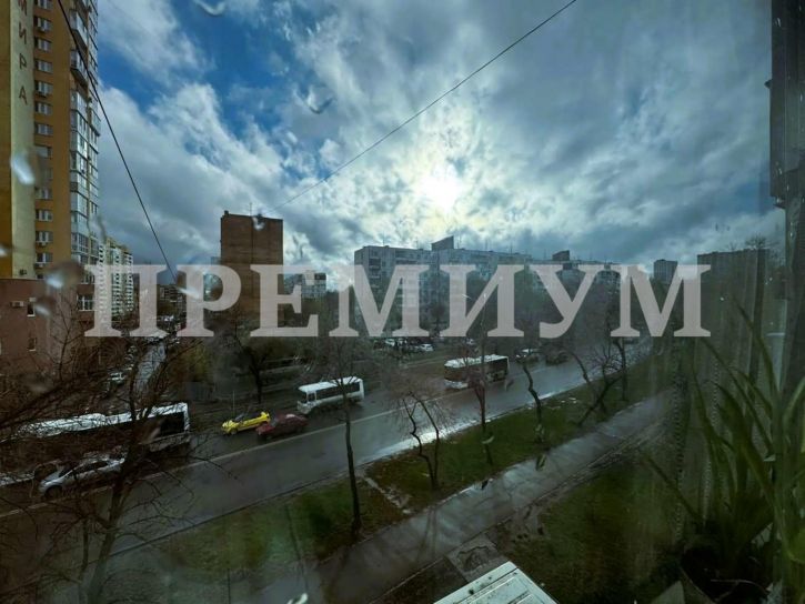 3-комн квартира Георгия Димитрова улица, 3