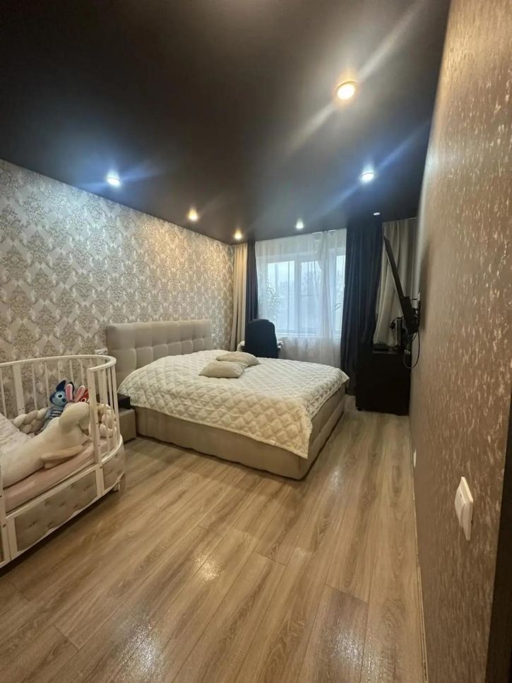 3-комн квартира 15-й квартал, 9