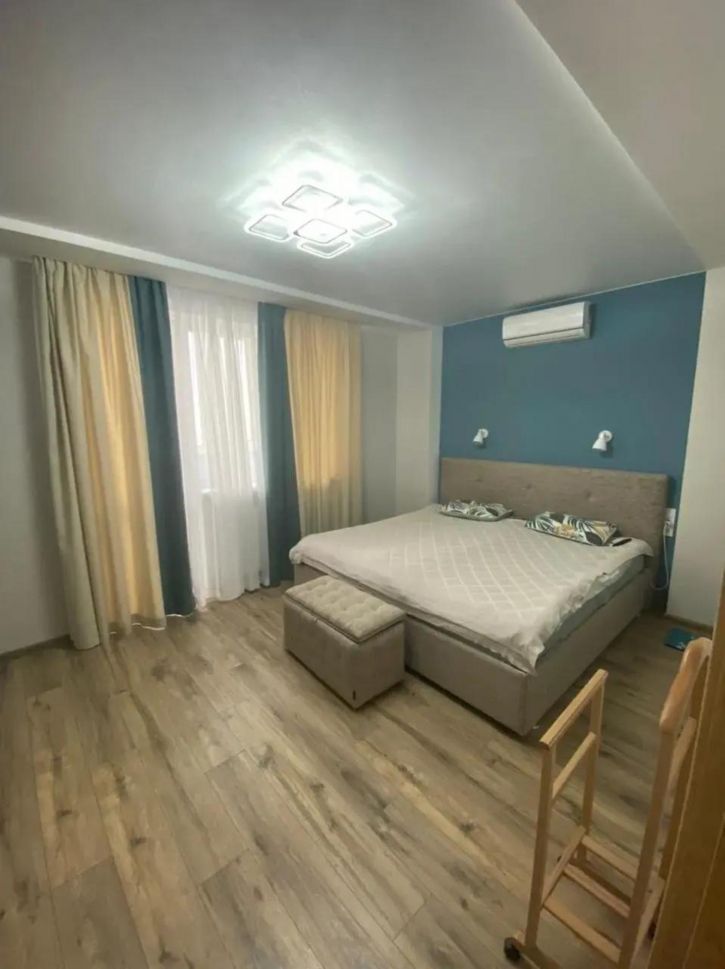 2-комн квартира Осетинская улица, 12