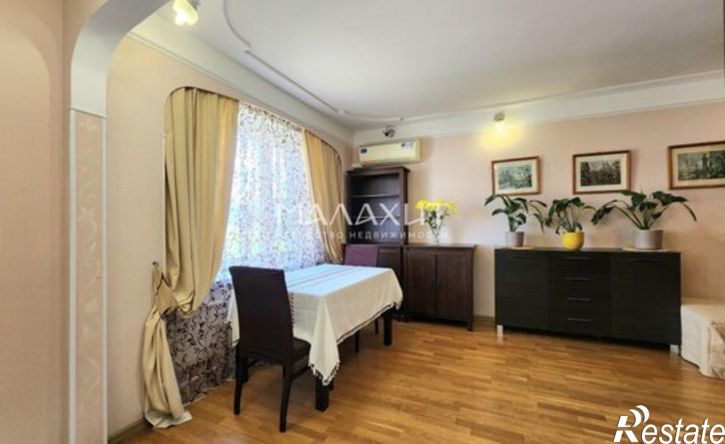3-комн квартира улица Осипенко, 136,  д. 136