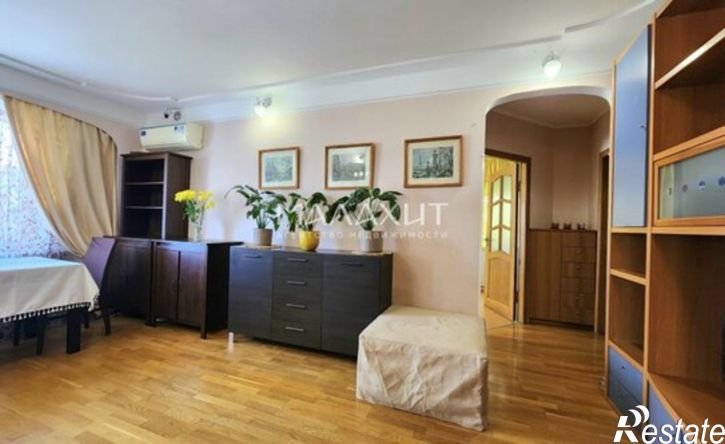 3-комн квартира улица Осипенко, 136,  д. 136
