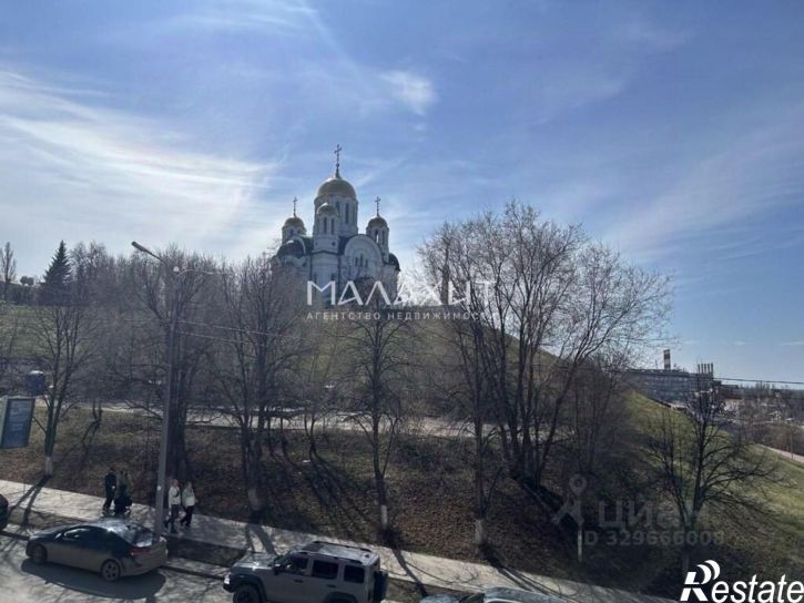 2-комн квартира Волжский проспект, 31,  д. 31