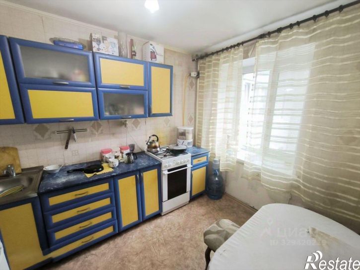 3-комн квартира улица Красных Коммунаров, 15,  д. 15