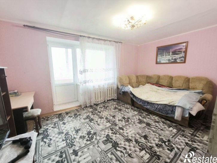 3-комн квартира улица Красных Коммунаров, 15,  д. 15