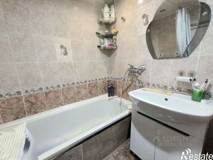 3-комн квартира улица Красных Коммунаров, 15,  д. 15