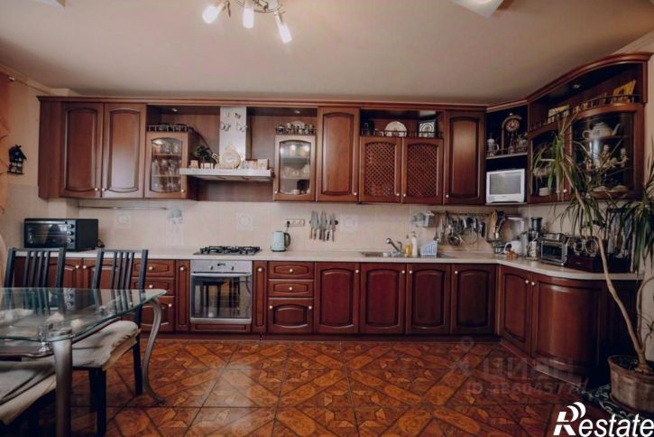 4-комн квартира ул Молодогвардейская, 170,  д. 170
