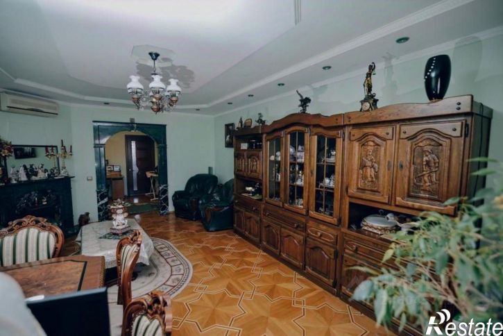 4-комн квартира ул Молодогвардейская, 170,  д. 170