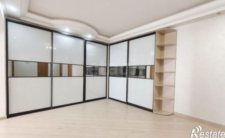 4-комн квартира улица Братьев Коростелёвых, 117,  д. 117