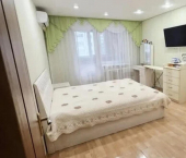 2-комн, 71кв м, этаж 3/10 проспект Кирова, 104