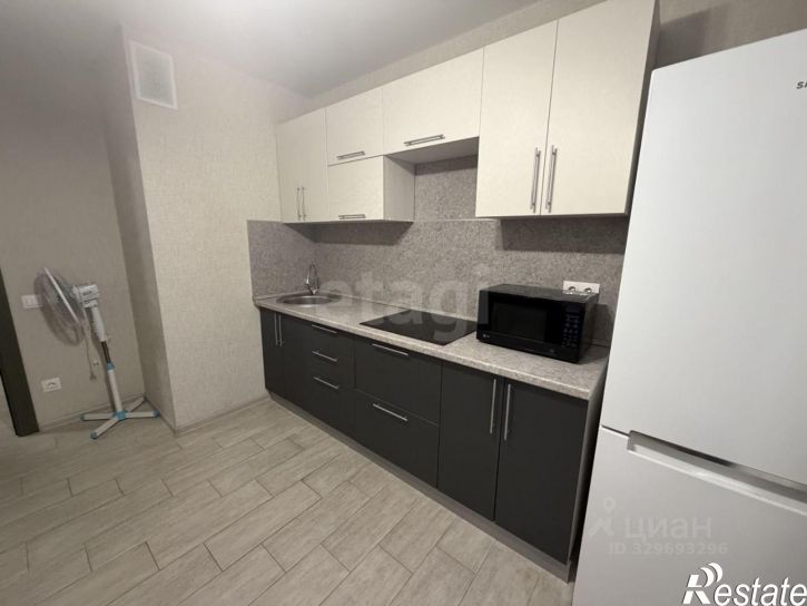 1-комн квартира Революционная улица, 101В,  д. 101В