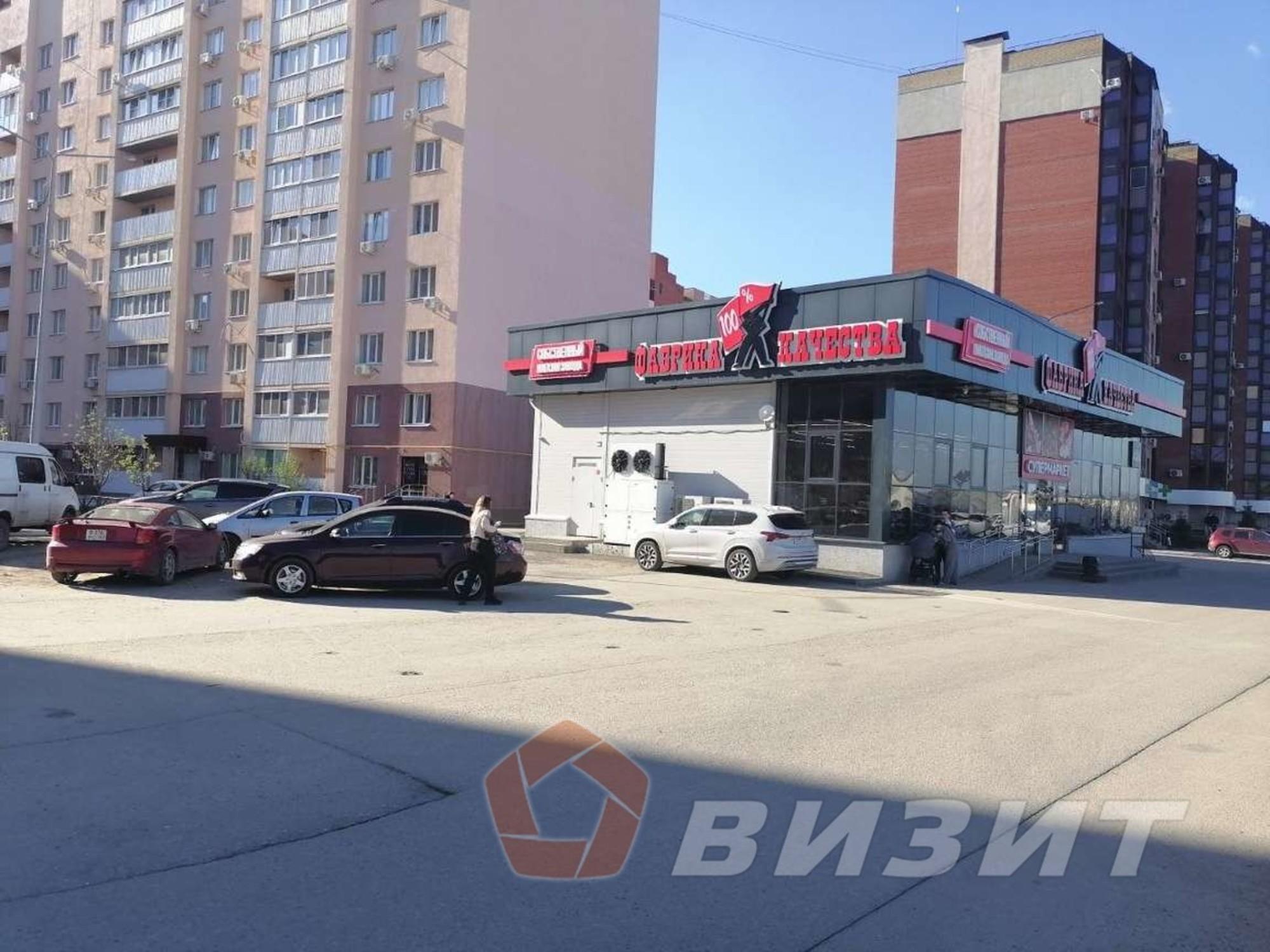 Сдать торговое помещение за 60 000 рублей на 1-й квартал, 42
