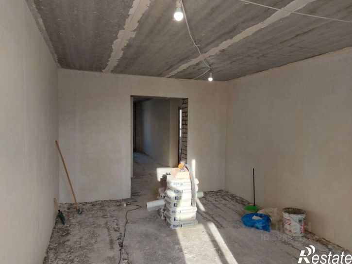 3-комн квартира 1-й кв-л, 63,  д. 63