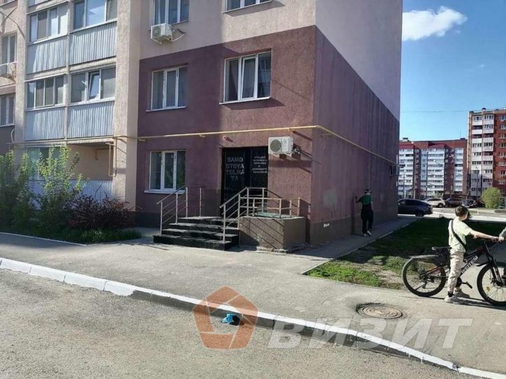 Торговое помещение 1-й квартал, 42