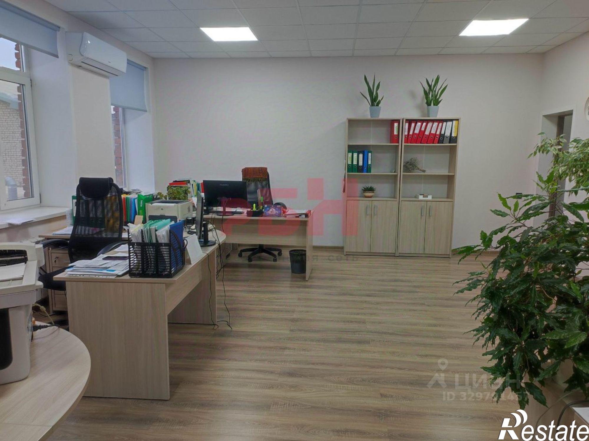Сдать офис, помещение под офис за 421 250 рублей на пр-кт Кирова, 255П
