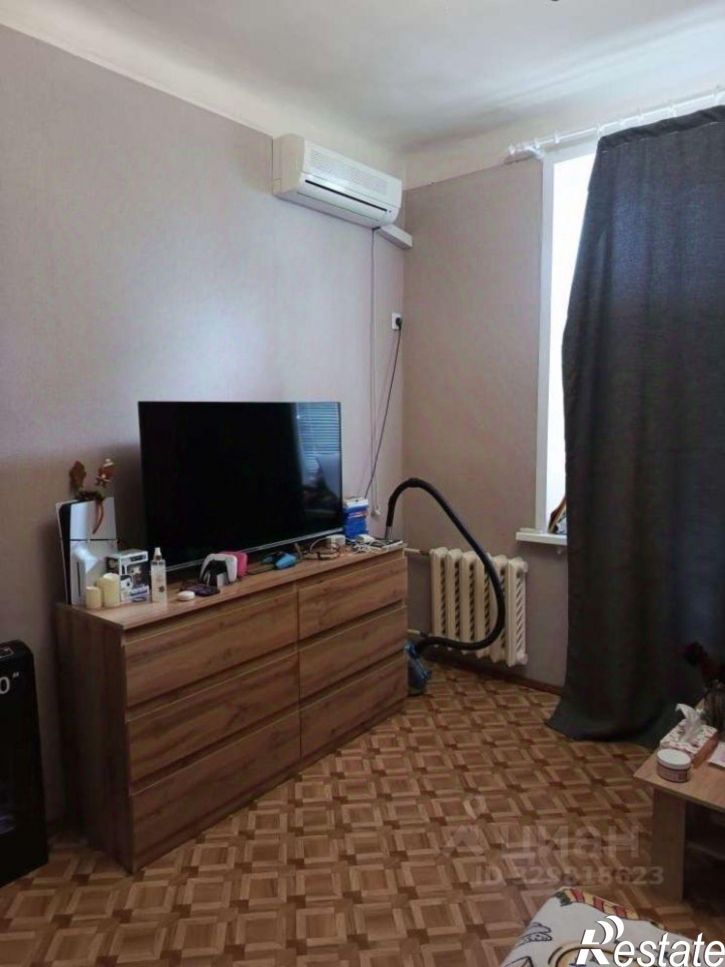 2-комн квартира ул Нефтяников, 10,  д. 10