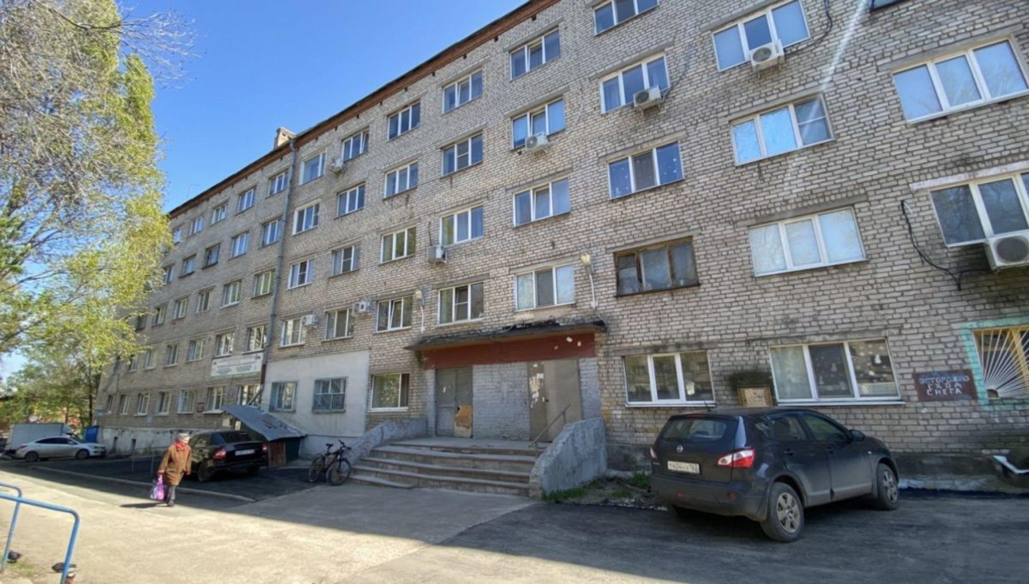 Купить комнату за 1 300 000 рублей на Александра Матросова улица, 76а