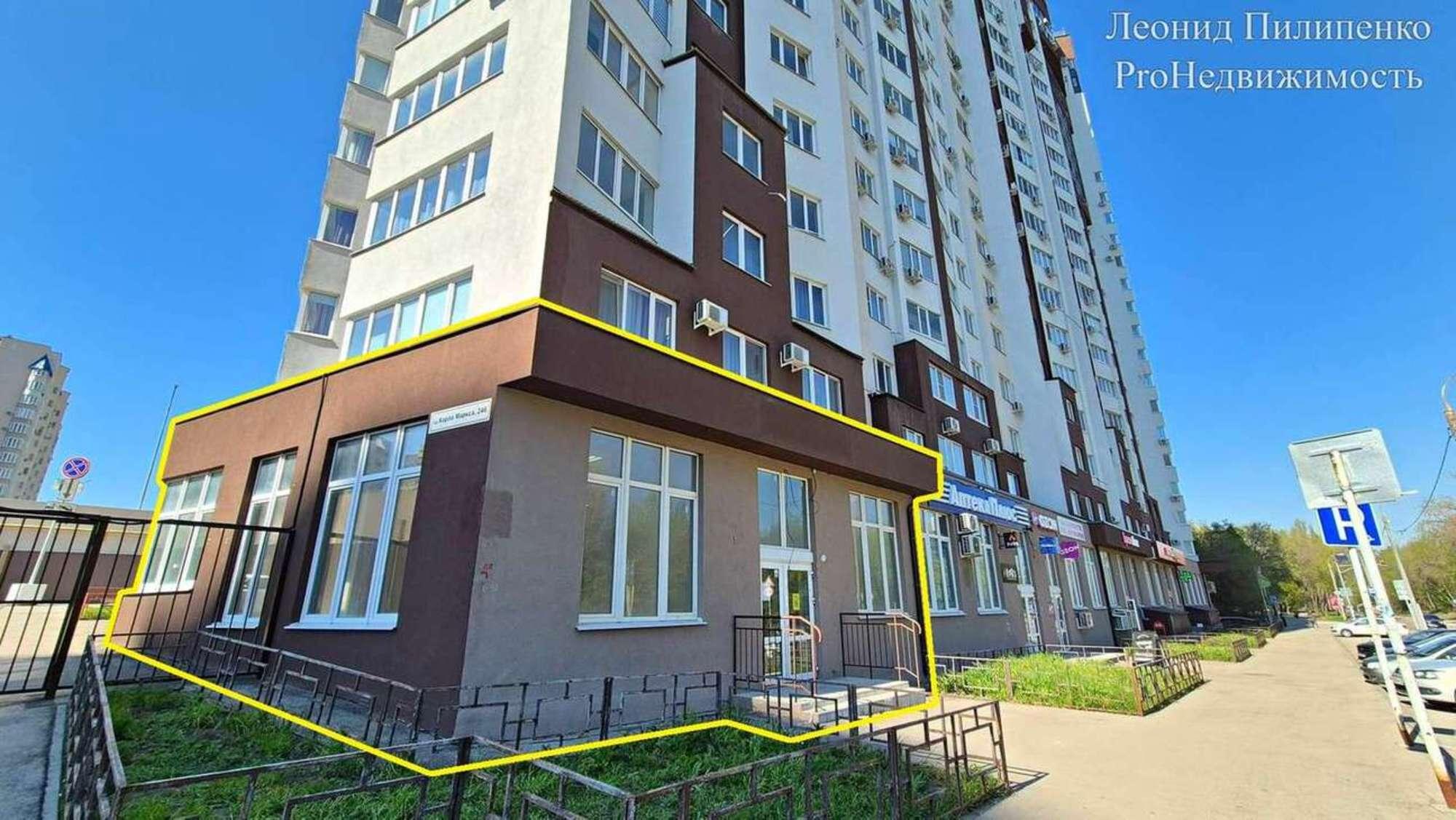 Сдать торговое помещение за 138 600 рублей на Карла Маркса проспект, 246