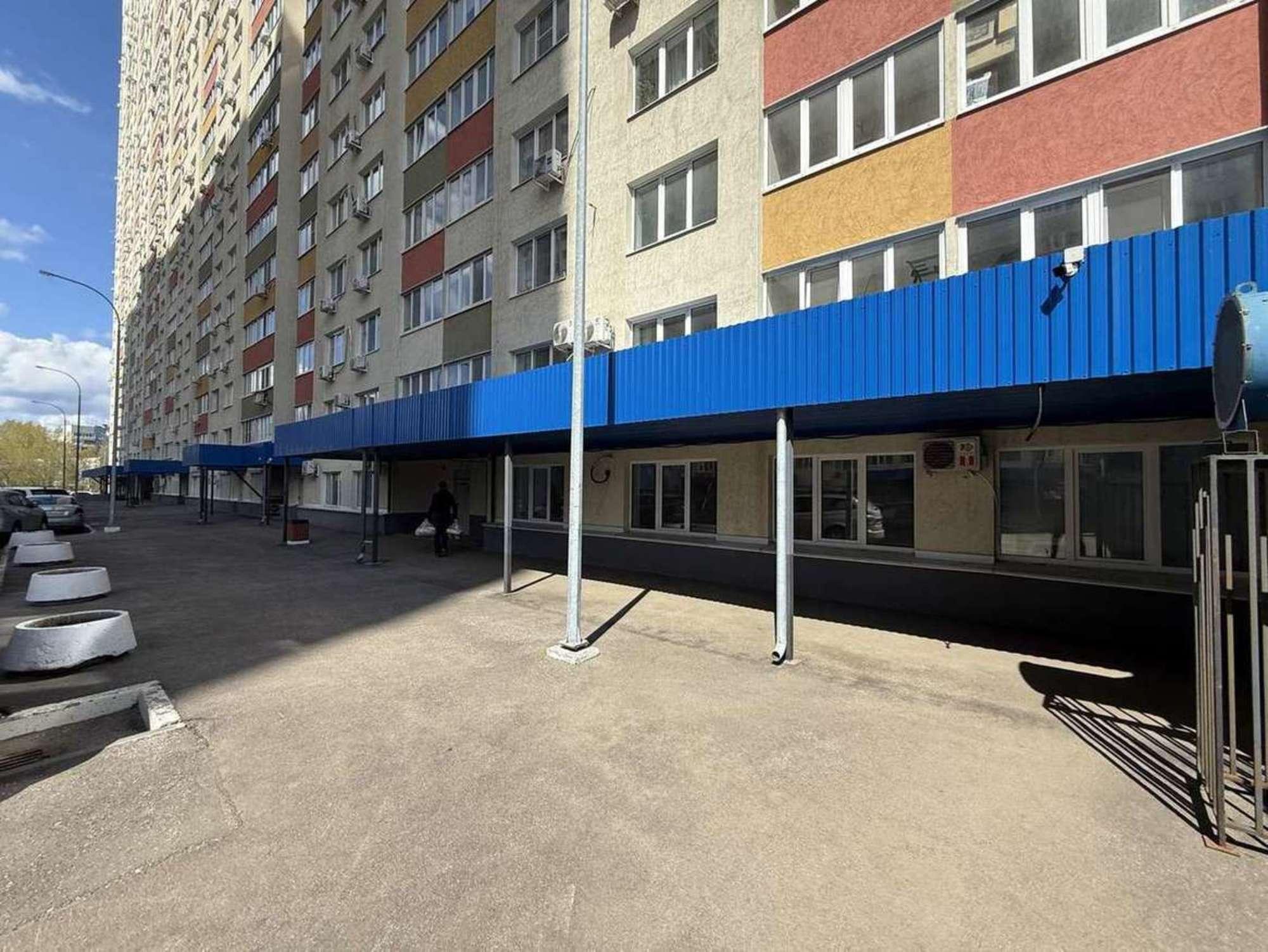 Купить торговое помещение за 13 500 000 рублей на Кирова проспект, 322ак1
