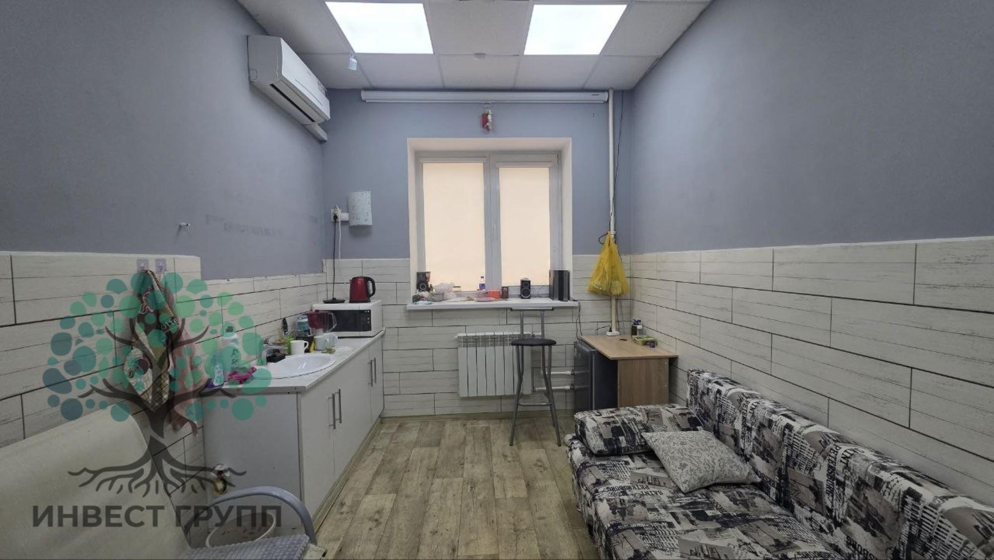 Сдать торговое помещение за 60 000 рублей на Гастелло улица, 49