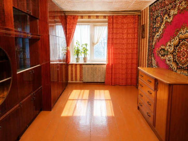 2-комн квартира Свободы улица, 228