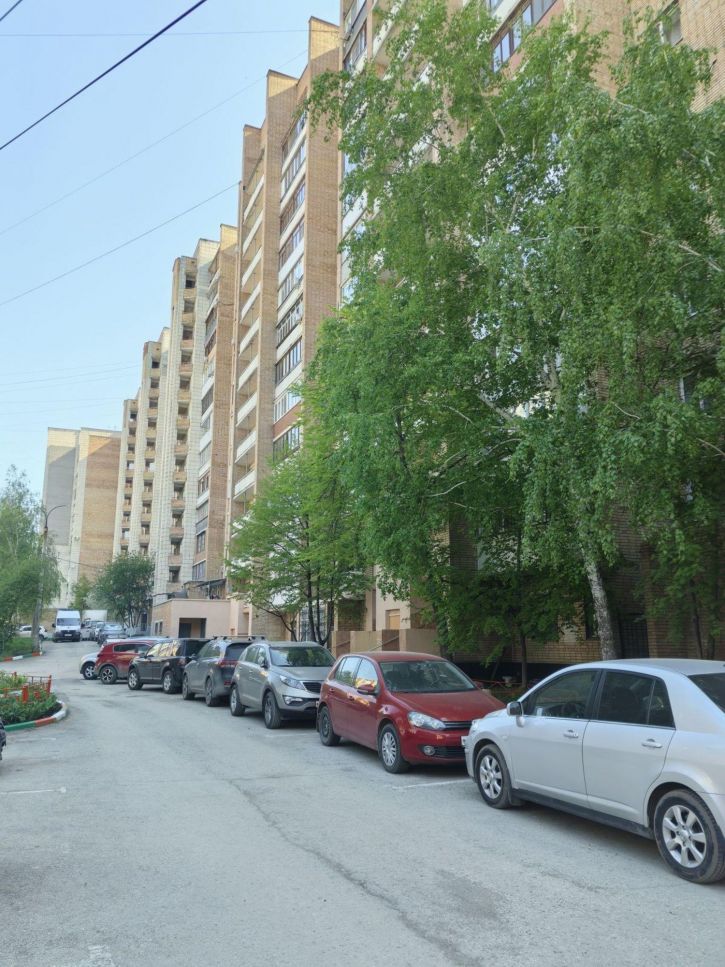 3-комн квартира Агибалова улица, 68