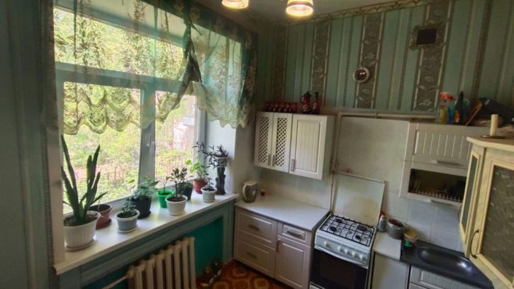 2-комн квартира Кирова проспект, 61