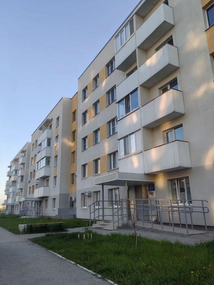 2-комн квартира Василия Татищева улица, 3